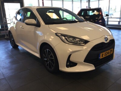 Toyota-Yaris-1